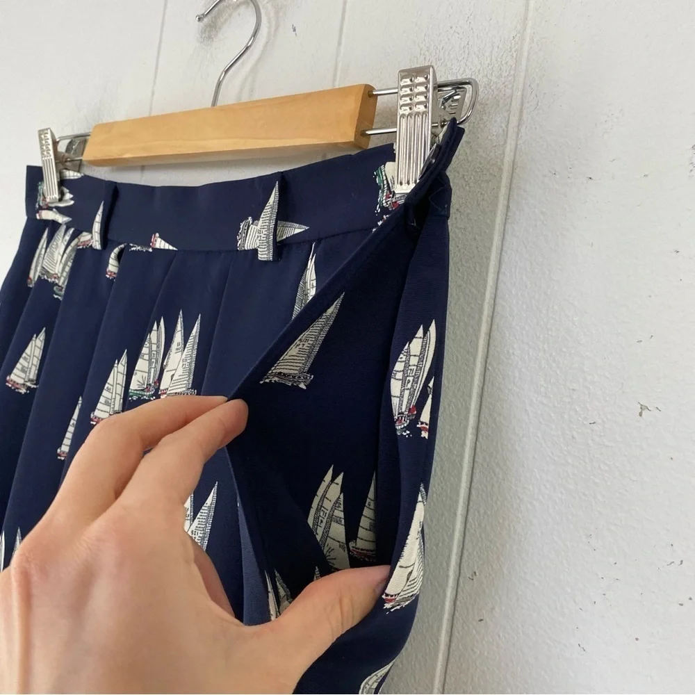 J.G. Hook Womens Midi Skirt 29” W Navy White Sailboat Pleated Nautical Pockets * - Picture 7 of 16